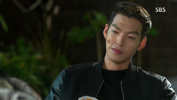 "Zoom in" phong c&aacute;ch của "những người thừa kế đ&igrave;nh đ&aacute;m" trong The Heirs 35