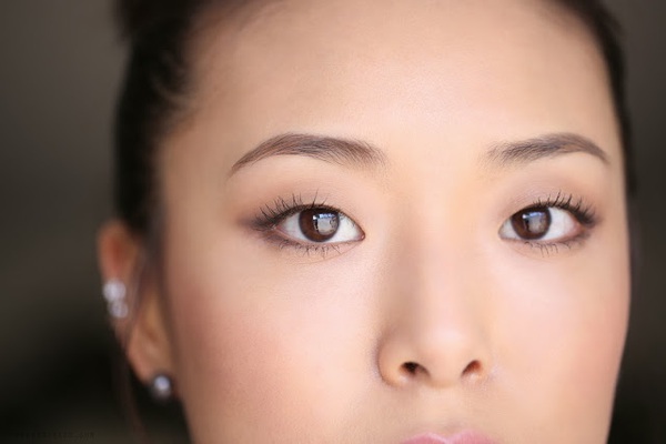 Tips chuốt mascara "đặc trị" cho h&agrave;ng mi ngắn v&agrave; thẳng đuột 3