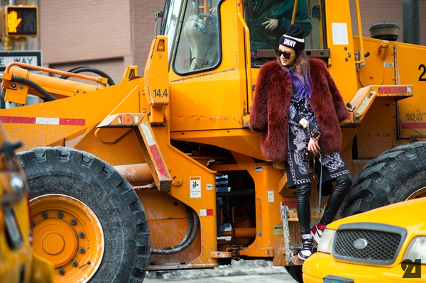 Đã mắt với street style "siêu sặc sỡ" tại New York Fashion Week 6