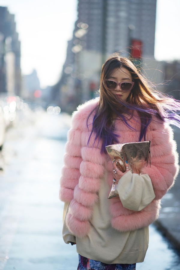 Đã mắt với street style "siêu sặc sỡ" tại New York Fashion Week 8