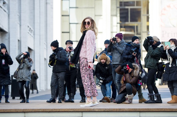 Đã mắt với street style "siêu sặc sỡ" tại New York Fashion Week 1