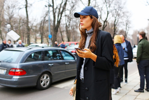 Rực rỡ, ngọt ngào với street style Milan Fashion Week 29