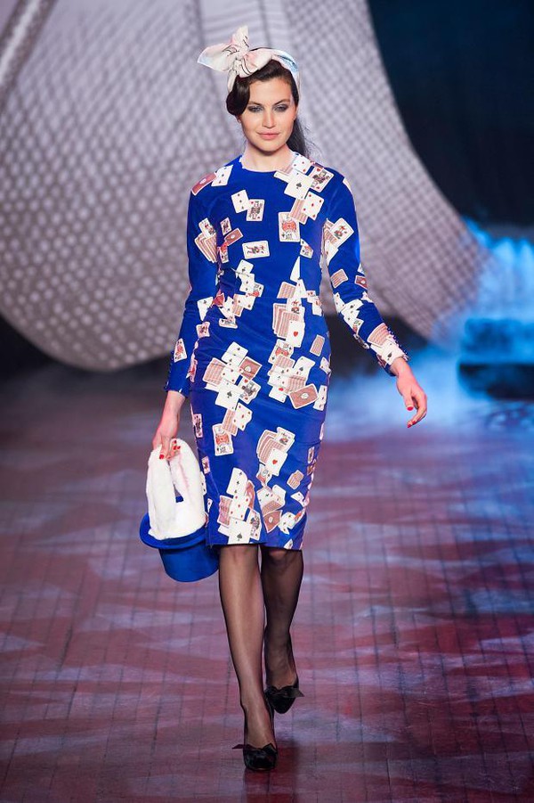 Ngắm nghía BST của 2 NTK gốc Việt tại Paris Fashion Week 25