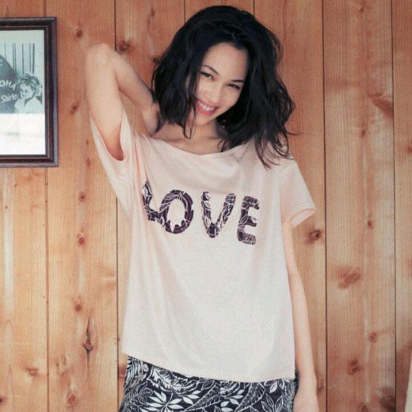 5 tips mặc phong cách với "ngực lép" của Kiko - "người tình" G.Dragon 6 5 tips mặc phong cách với "ngực lép" của Kiko - "người tình" G.Dragon 6