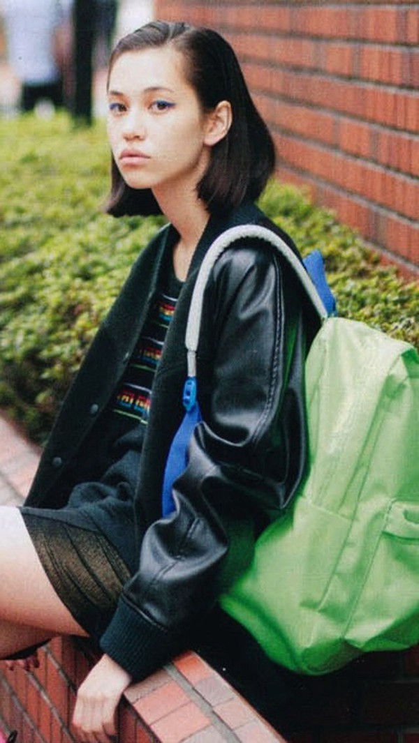 5 tips mặc phong cách với "ngực lép" của Kiko - "người tình" G.Dragon 20 5 tips mặc phong cách với "ngực lép" của Kiko - "người tình" G.Dragon 20