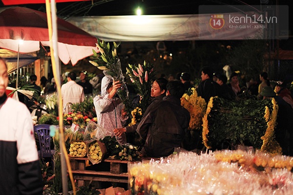 Chợ hoa Quảng Bá tấp nập sáng cuối năm 3