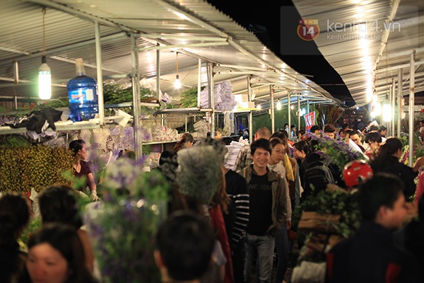 Chợ hoa Quảng Bá tấp nập sáng cuối năm 4