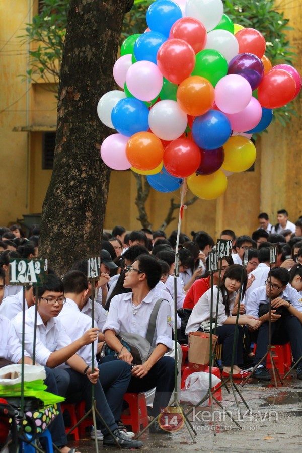 Nghẹn ng&agrave;o gi&acirc;y ph&uacute;t chia tay của teen Kim Li&ecirc;n v&agrave; Chu Văn An 2