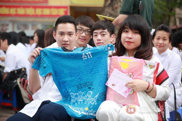 Nghẹn ng&agrave;o gi&acirc;y ph&uacute;t chia tay của teen Kim Li&ecirc;n v&agrave; Chu Văn An 3