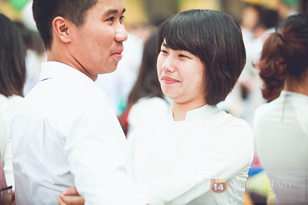 Nghẹn ng&agrave;o gi&acirc;y ph&uacute;t chia tay của teen Kim Li&ecirc;n v&agrave; Chu Văn An 36