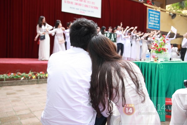 Nghẹn ng&agrave;o gi&acirc;y ph&uacute;t chia tay của teen Kim Li&ecirc;n v&agrave; Chu Văn An 20