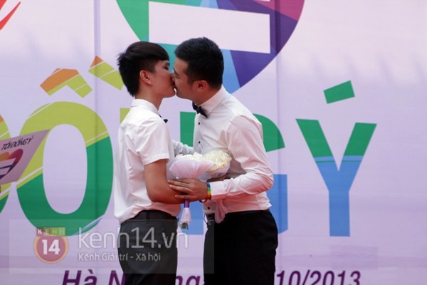 2013 - năm bùng nổ của cộng đồng LGBT Việt 12