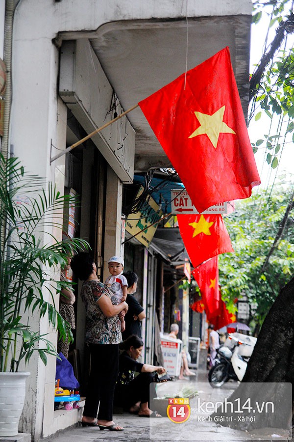 Chùm ảnh: Hà Nội thanh bình trong buổi sáng Tết Độc lập 11