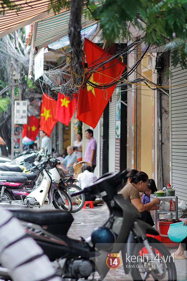 Chùm ảnh: Hà Nội thanh bình trong buổi sáng Tết Độc lập 14