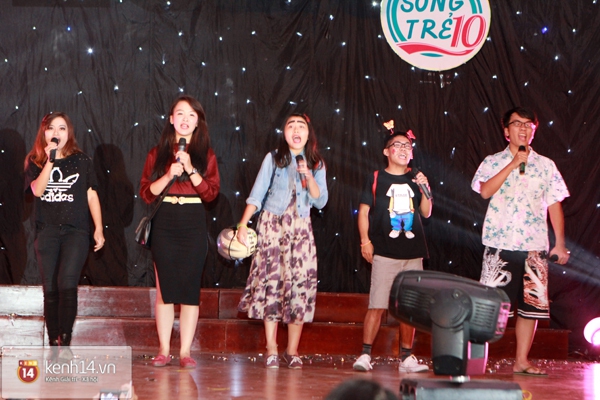 &Aacute; hậu Dương T&uacute; Anh rạng rỡ trong đại tiệc của sinh vi&ecirc;n B&aacute;o Ch&iacute; 8