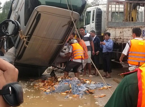 Con trai Phó giám đốc Sở: "Lúc được vớt lên, trong túi bố tôi chỉ có hơn trăm ngàn" 4