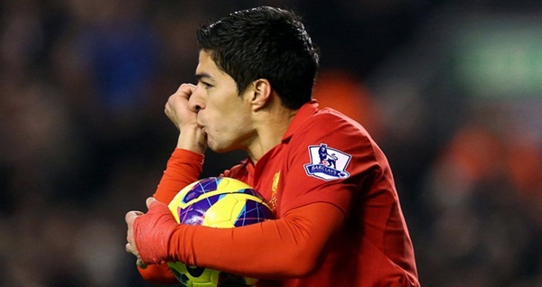 Đọ điểm Van Persie - Luis Suarez: Một ch&iacute;n một mười 3