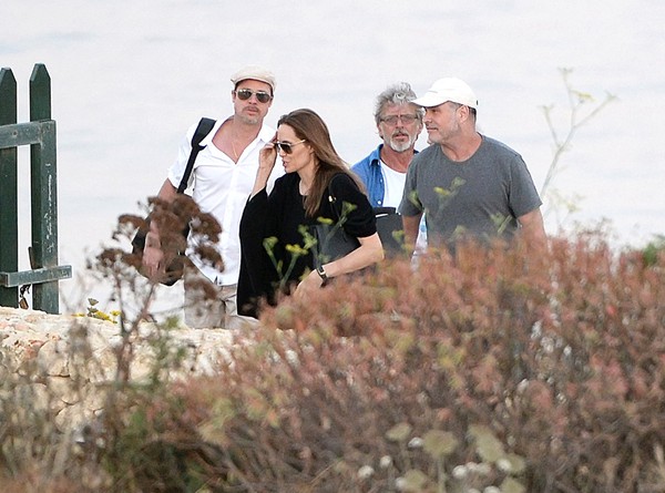 Brangelina hưởng tuần trăng mật... trên phim trường 1 Brangelina hưởng tuần trăng mật... trên phim trường 1
