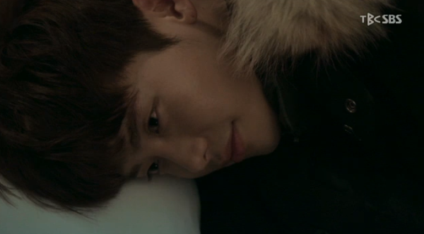 Bất ngờ với cảnh "giường chiếu trong s&aacute;ng" của Park Shin Hye v&agrave; Lee Jong Suk 3