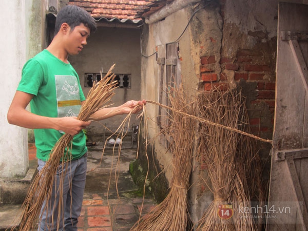 Chàng trai nghèo không cha, một mình nuôi mẹ bị bệnh tâm thần vẫn đỗ đại học 3