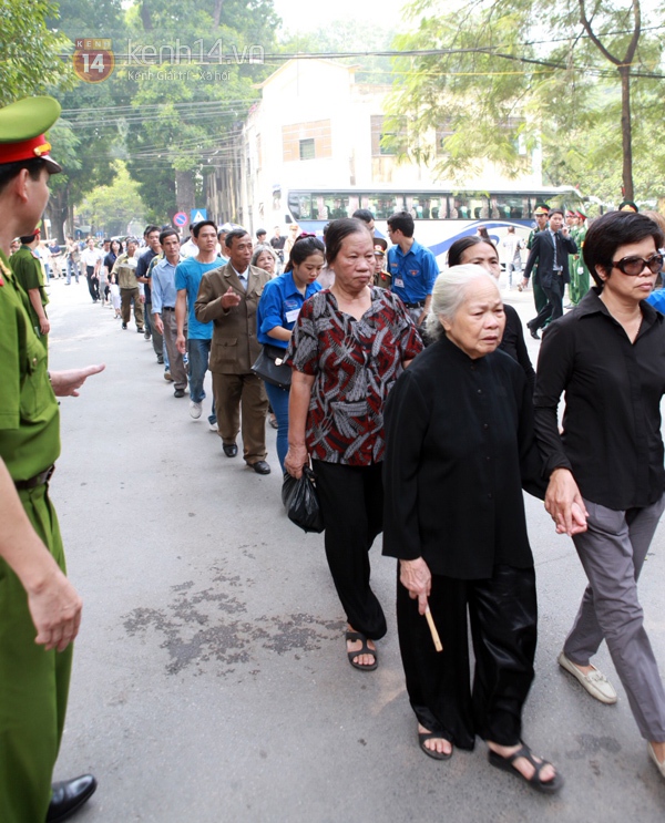 Hà Nội: Triệu trái tim người Việt hướng về nơi Đại tướng đang nằm nghỉ 5
