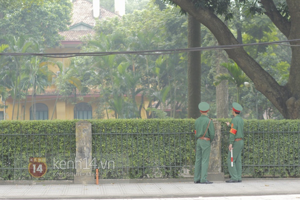 Hà Nội buồn đến thế: Ngàn ánh mắt tiếc thương hướng về Đại tướng 10