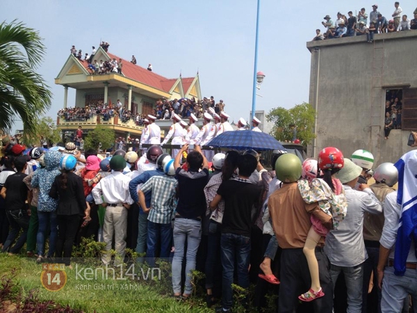 Toàn cảnh đưa linh cữu Đại tướng từ Hà Nội về quê nhà Quảng Bình 82