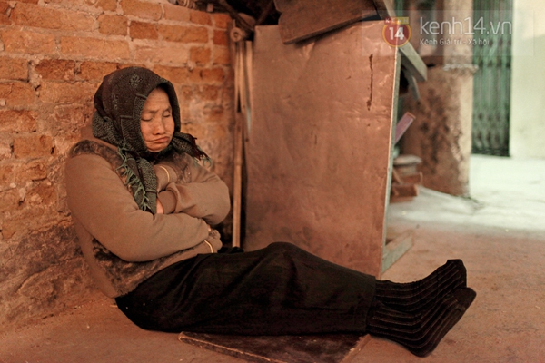 Rớt nước mắt trước cảnh người vô gia cư ngủ trên vỉa hè giữa đêm đông Hà Nội 6