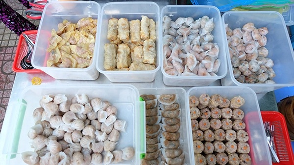 Những "thi&ecirc;n đường" ăn uống gi&aacute; si&ecirc;u rẻ h&uacute;t kh&aacute;ch ở S&agrave;i G&ograve;n 5