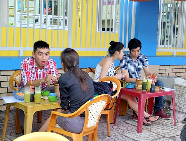 Những "thiên đường" ăn uống giá siêu rẻ hút khách ở Sài Gòn 7