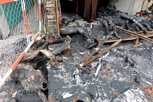 Hiện trường 8 căn nhà trơ khung sau đám cháy dữ dội ở trung tâm Sài Gòn 10
