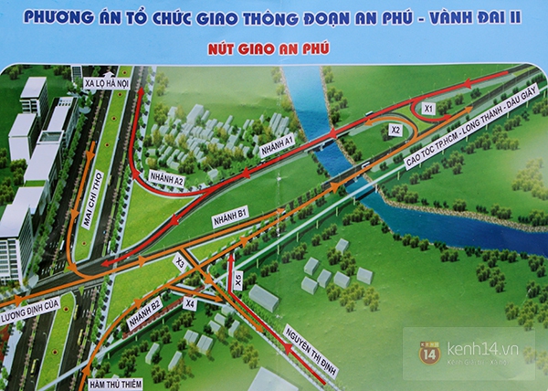 Người Sài Gòn loay hoay trong ngày đầu thông xe nút giao đường cao tốc 6