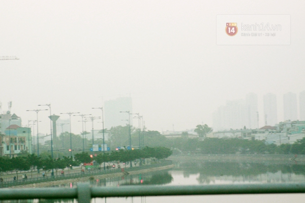 Sáng nay, Sài Gòn mờ ảo trong sương 5