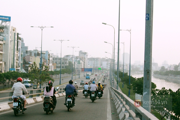 Sáng nay, Sài Gòn mờ ảo trong sương 2