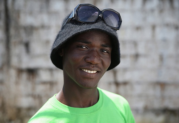 Nụ cười và nước mắt của những người may mắn sống sót trong đại dịch Ebola 4