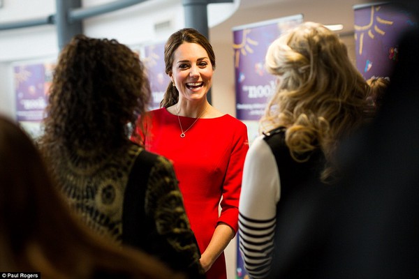 Princess Kate burst into tears out of sympathy for the mother who lost her newborn baby 2