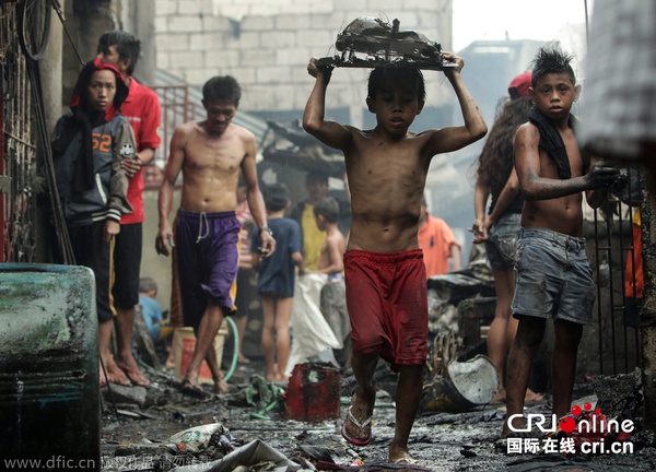 Philippines: Hỏa hoạn thiêu rụi 1.500 căn nhà 1