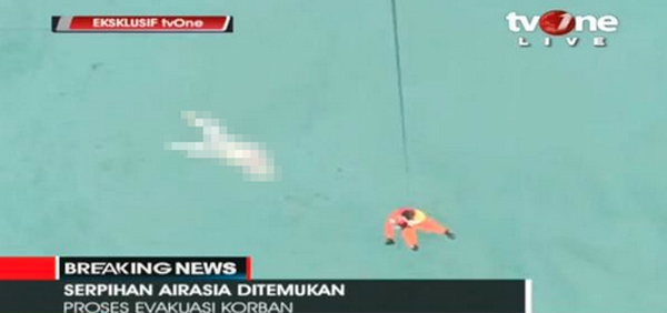 Nhiễu thông tin số thi thể nạn nhân QZ8501 được trục vớt 10