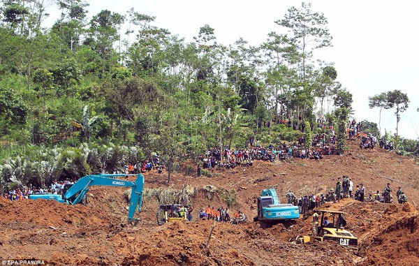 Lở đất tại Indonesia: Khung cảnh tang thương khi số người chết tăng lên 56 6