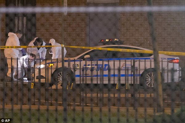 Mỹ: Nam thanh niên bắn chết 2 cảnh sát trong xe tuần tra ở New York 6