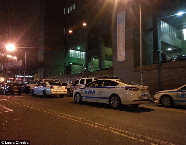Mỹ: Nam thanh niên bắn chết 2 cảnh sát trong xe tuần tra ở New York 7