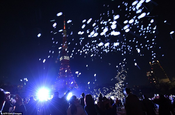 Những hình ảnh đẹp đến nghẹt thở trong thời khắc mừng Năm mới trên toàn thế giới 10