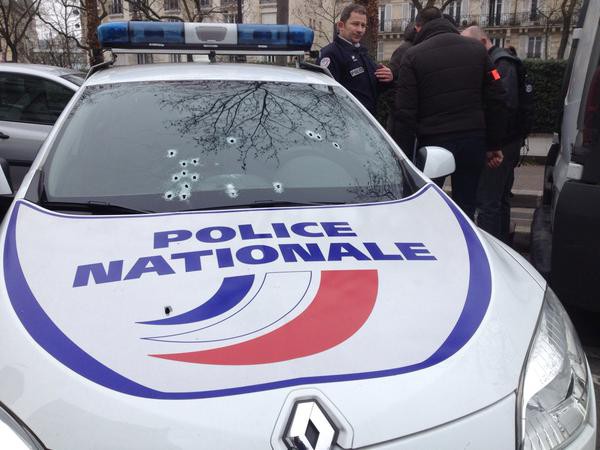 Tạp chí tại Paris bị tấn công, ít nhất 12 người thiệt mạng 7