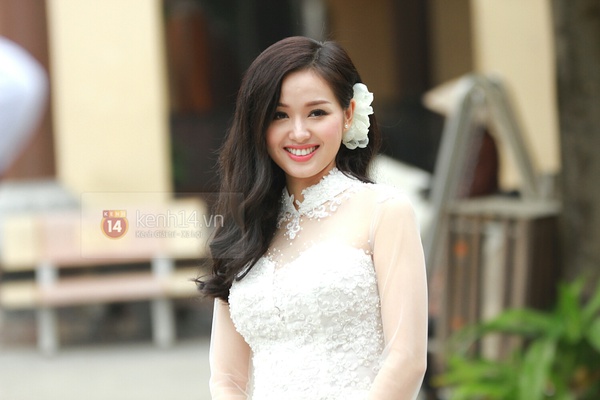 Ch&ugrave;m ảnh: Cận cảnh vẻ đẹp rạng rỡ của c&ocirc; d&acirc;u T&acirc;m T&iacute;t trong chiếc &aacute;o d&agrave;i cưới 2