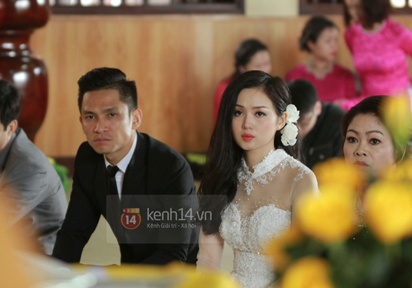 T&acirc;m T&iacute;t nghẹn ng&agrave;o x&uacute;c động trong lễ Hằng Thuận tại ch&ugrave;a 14