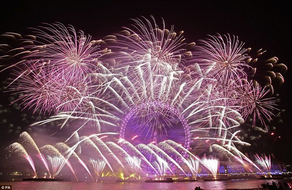 Những hình ảnh đẹp đến nghẹt thở trong thời khắc mừng Năm mới trên toàn thế giới 15