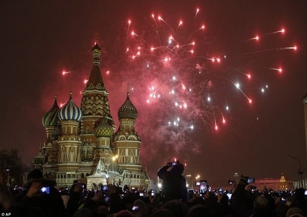 Những hình ảnh đẹp đến nghẹt thở trong thời khắc mừng Năm mới trên toàn thế giới 17