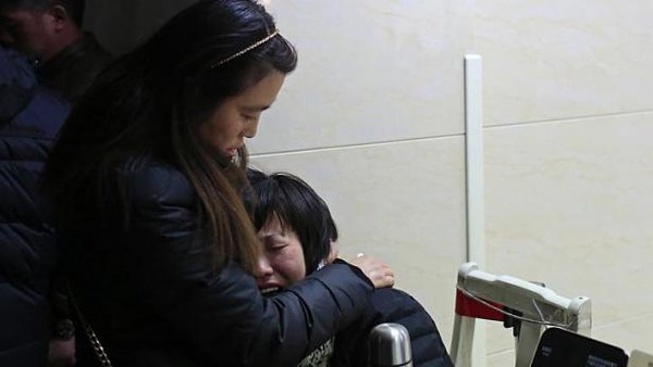 Hiện trường vụ giẫm đạp khiến 35 người chết tại Trung Quốc 9