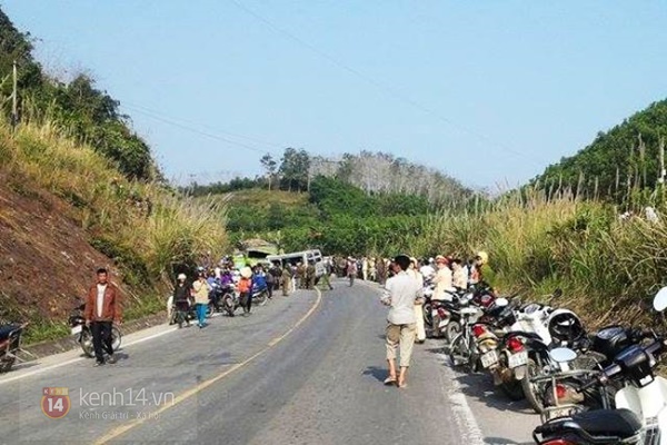 T&agrave;i xế xe tải kể lại gi&acirc;y ph&uacute;t kinh ho&agrave;ng trong tai nạn khiến 9 người chết 4
