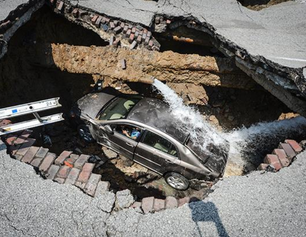 Incredible Sinkholes Around the World 18